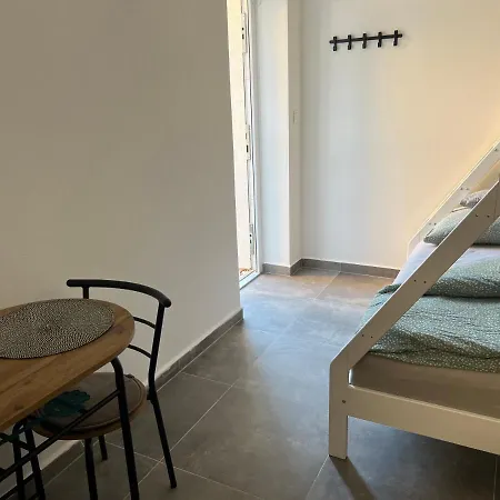 Hobiti Apartman - Bilbo Cerna v Posumavi Exterior photo